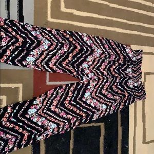 Floral pants, size Medium